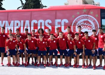 A equipe sub-20 do Olympiacos, atual campeã europeia, embarcou nesta terça-feira para o Brasil. O objetivo é conquistar a Taça Intercontinental Sub-20, um título inédito para o clube grego.