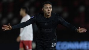 Nesta terça-feira (13), o RB Bragantino recebeu, na Arena Nicnet, em Ribeirão Preto, o Corinthians pela partida de ida das oitavas de final da Copa Sul-Americana 2024.