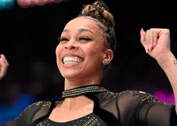 A ginasta Lorrane Oliveira revelou gostar de se maquiar para suas performances (Foto: Reprodução/Instagram)