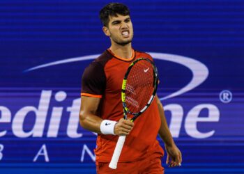 Alcaraz se desculpa após atitude polêmica