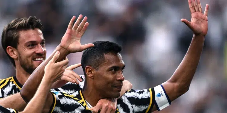 Alex Sandro se aproxima de acerto com o Flamengo (Crédito: Getty Images)