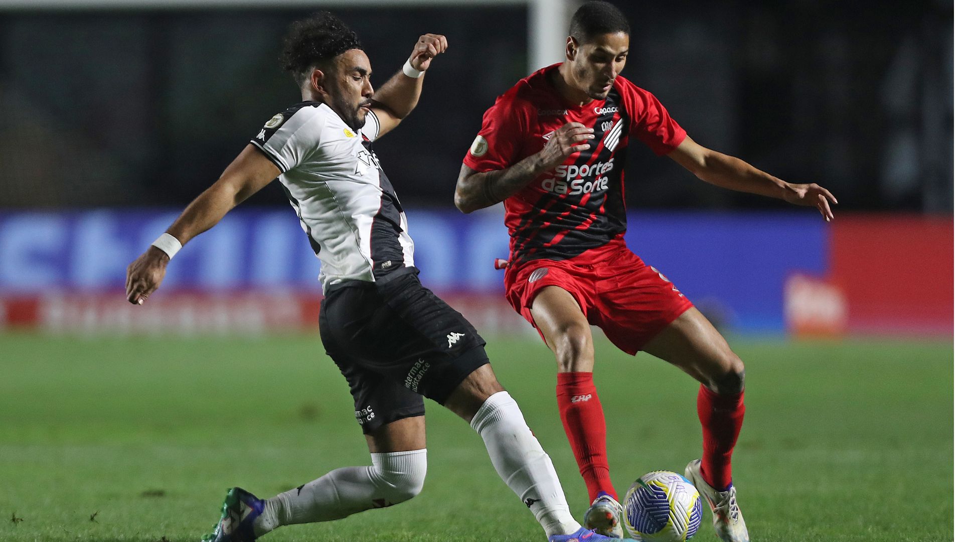 Athletico-PR perdeu para o Vasco no Brasileirão