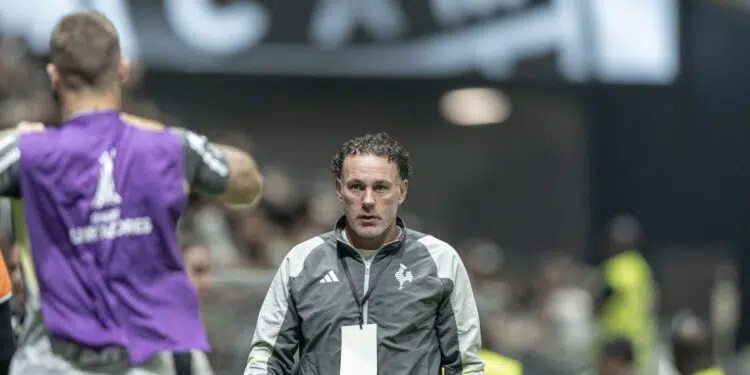 Milito comemora classificação na Libertadores