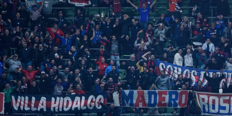 Atlético-MG cobra Conmebol por atos racistas