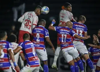 Bragantino e Fortaleza pelo Brasileirão