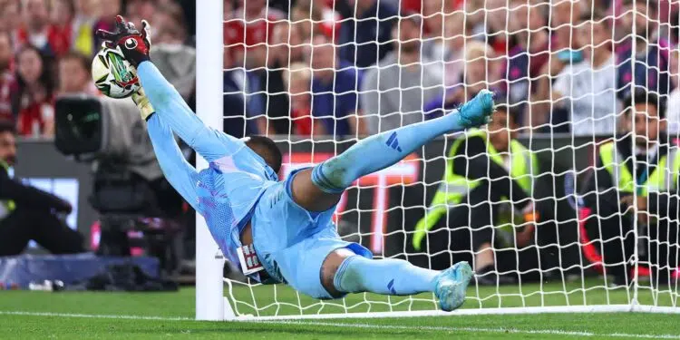 Carlos Miguel estreou pelo Nottingham Forest (Crédito: Getty Images)