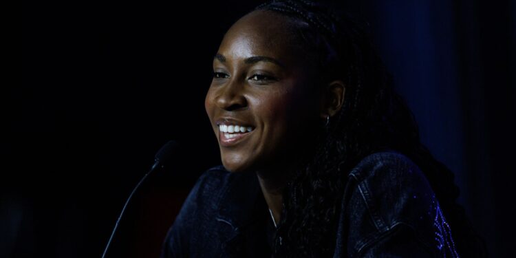 Coco Gauff fala sobre pressão de chegar como a campeã do US Open (Crédito: Getty Images)