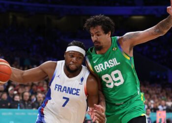 Brasil perde para a França no basquete masculino (Crédito: Getty Images)