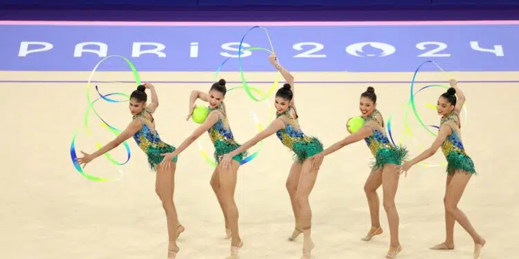 Brasileira se apresenta machucada e emociona companheiras (Crédito: Getty Images)