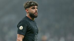 Corinthians negocia venda de Yuri Alberto