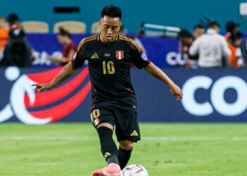 Ex-São Paulo e Santos, Cueva é demitido de clube antes de estreia (Crédito: Getty Images)