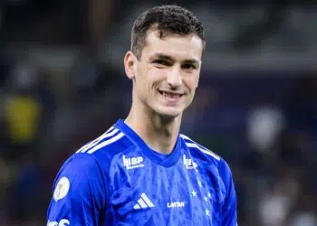 Juan Dinneno é desfalque no Cruzeiro até o fim da temporada (Crédito: Gustavo Aleixo / Cruzeiro)