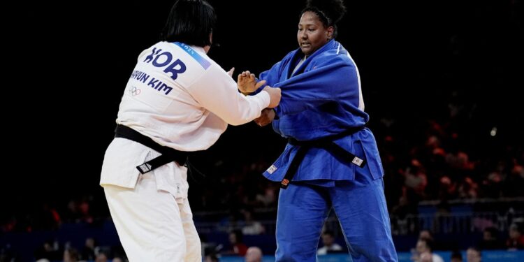 Beatriz Sousa (à direita), judoca brasileira (Crédito: Getty Images)