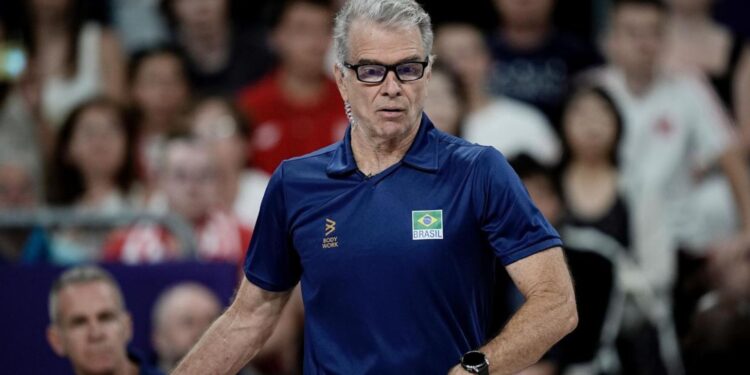Bernardinho, técnico da seleção de vôlei (Crédito: Alexandre Loureiro/COB)