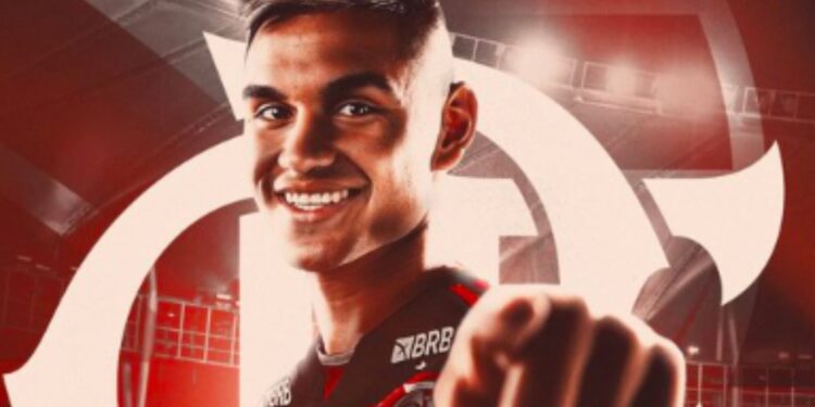 Flamengo anuncia Carlos Alcaraz