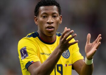 Gonzalo Plata anima torcida do Corinthians nas redes sociais