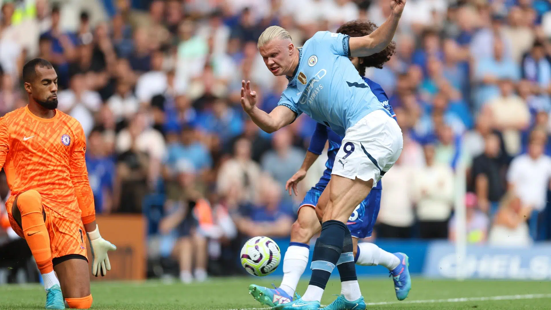 Haaland marcando na Premier League