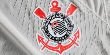 Escudo do Corinthians (Crédito: Nike/Divulgação)