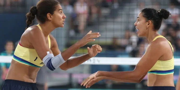 Ana Patrícia e Duda superam dupla espanhola e vencem mais uma em Paris (Crédito: Getty Images)