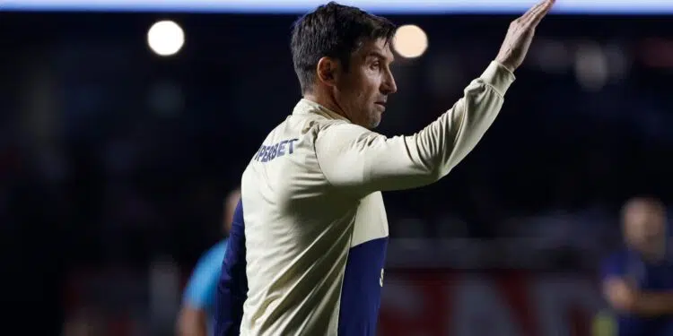 Auxiliar do São Paulo elogia em empate (Crédito: Flickr São Paulo / Rubens Chiri e Paulo Pinto)