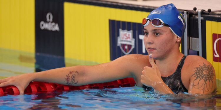 Bia Dizotti foi a primeira nadadora brasileira a participar de uma final desta modalidade (Crédito: Getty Images)