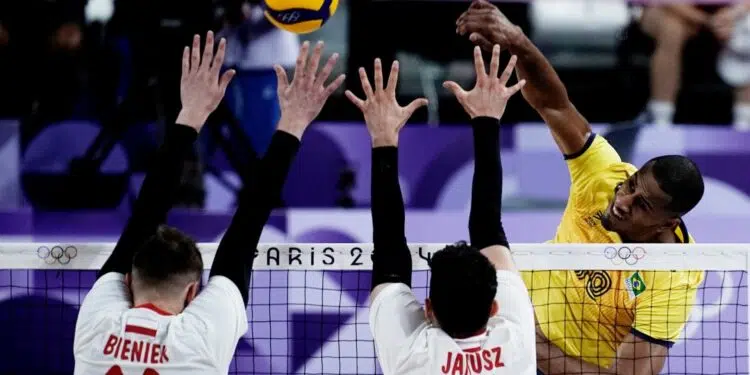 Brasil perde para Polônia no vôlei masculino (Crédito: Alexandre Loureiro / COB)