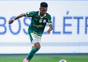 Estêvão tem lesão confirmada e preocupa para jogo contra o Flamengo (Crédito: Getty Images)