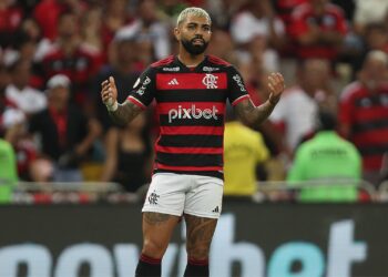 Apresentador crava Gabigol no Palmeiras, e jogador responde (Crédito: Getty Images)