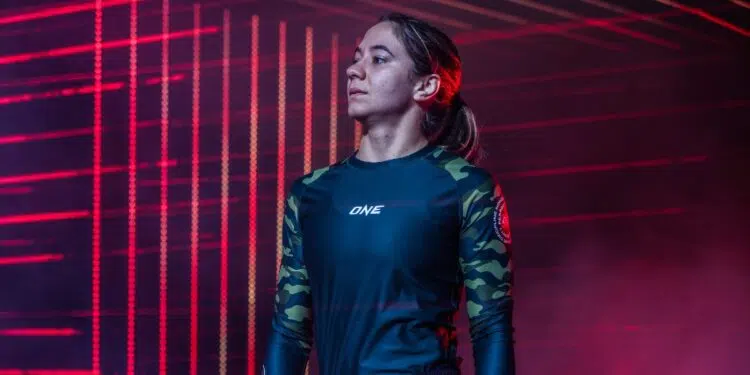 Mayssa Bastos vai disputar o cinturão peso-átomo de Submission Grappling do ONE (Crédito: Foto divulgação ONE Championship)