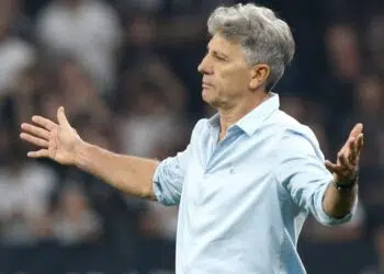 Renato Gaúcho volta a criticar arbitragem por pênalti (Crédito: Getty Images)