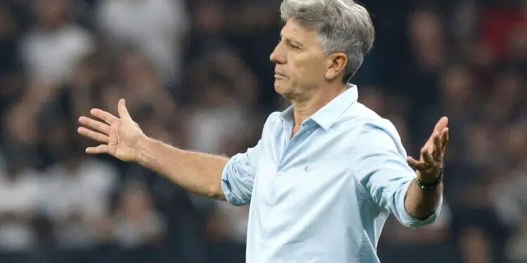 Renato Gaúcho volta a criticar arbitragem por pênalti (Crédito: Getty Images)