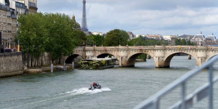 Paris 2024: condição do Rio Sena coloca prova do triatlo em dúvida (Crédito: Getty Images)