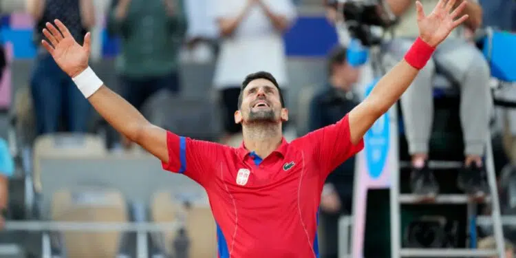 Djoko busca o ouro inédito (Crédito: Getty Images)