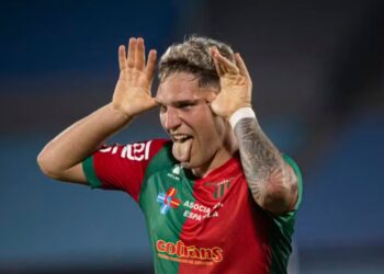 Gómez atualmente tem 10 gols na competição (Crédito: Boston River)