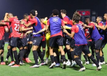 Jogo teve cinco gols (Crédito: José Tramontin/Athletico)