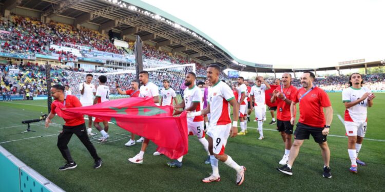 Jogadores de Marrocos comemoram feito inédito (Crédito: Getty Images)