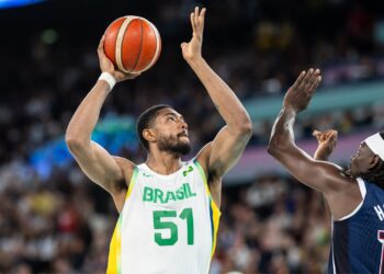Apesar da eliminação, Bruno Caboclo é elogiado por astros da NBA (Crédito: Getty Images)