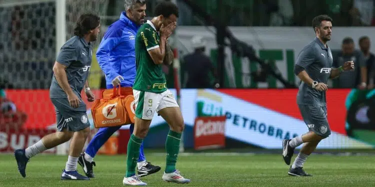 Apesar do trauma no olho, Felipe Anderson não preocupa para a Libertadores (Crédito: Getty Images)
