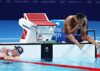 Brasileiro se lamenta ao não conseguir conquistar sua vitória (Crédito: Getty Images)