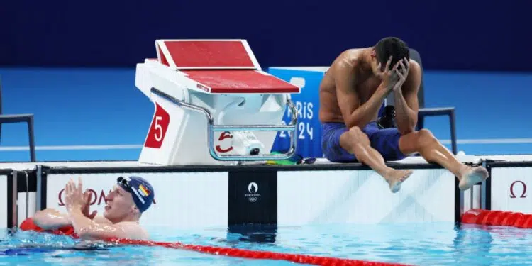 Brasileiro se lamenta ao não conseguir conquistar sua vitória (Crédito: Getty Images)
