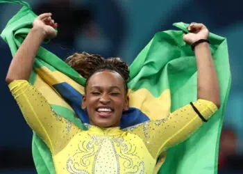 Além de quatro medalhas olímpicas, a ginasta vai receber dinheiro do COB (Crédito: Getty Images)