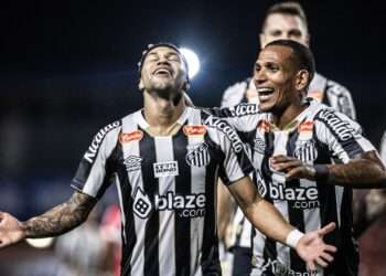 Paysandu e Santos na Série B (Crédito: Flickr Santos / Raul Baretta)