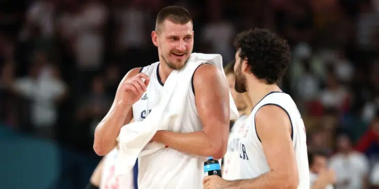 Após perder semifinal para os Estados Unidos, os sérvios venceram a Alemanha e conquistam o bronze (Crédito: Getty Images)