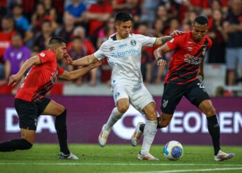 Athletico-PR perde para o Grêmio no Brasileirão 2024 (Crédito: Lucas Uebel/Grêmio/Flickr)