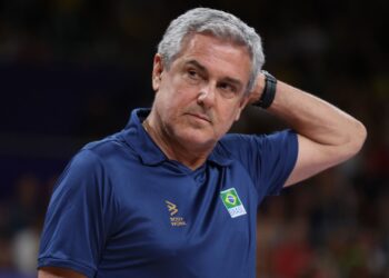 Zé Roberto, técnico da seleção feminina de vôlei (Crédito: Getty Images)