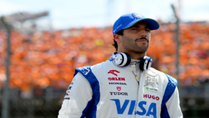 Daniel Ricciardo está em um limbo entre a demissão e a promoção