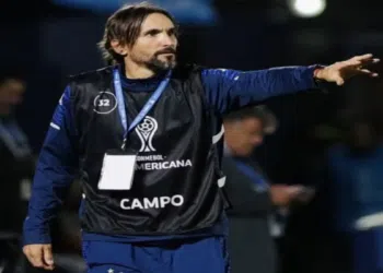 Diego Martínez decidiu por poupar em clássico contra o San Lorenzo e venceu o Clássico (Foto: AFP)