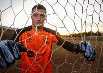 Denis do Sport passará por outra cirurgia após quarta lesão