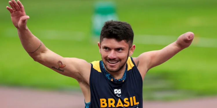 Petrúcio Ferreira faz dieta para engordar antes das paralimpíadas