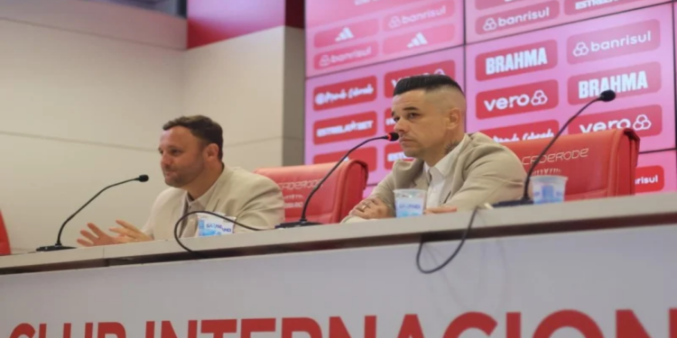 D'Alessandro fala sobre a volta ao Inter em coletiva de imprensa
